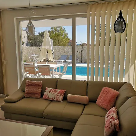 Villa La Du Soleil Sukošan