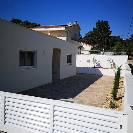 Vila La Du Soleil Sukosan