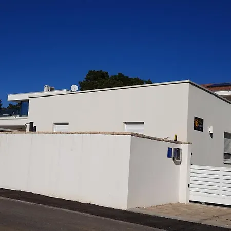 Villa La Du Soleil Sukošan