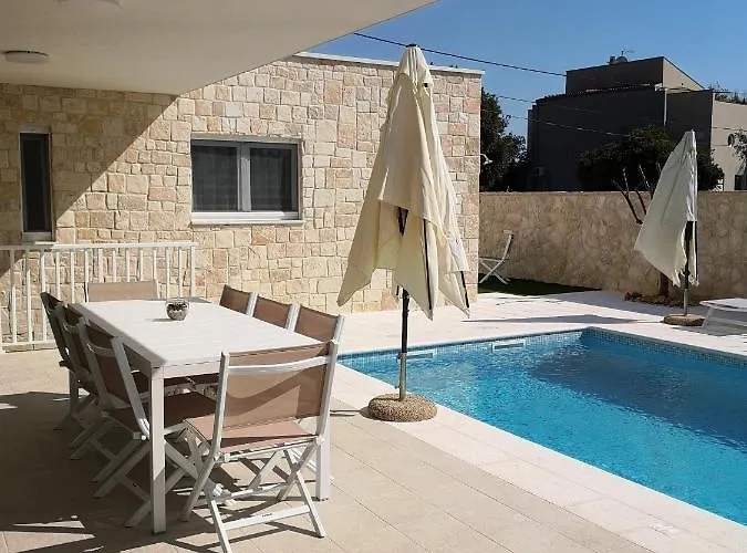 La Du Soleil Villa